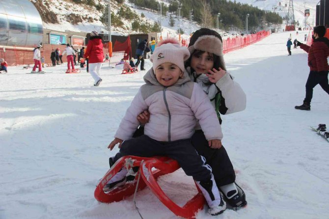 Palandöken Hafta Sonu Doldu Taştı