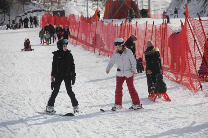 Palandöken Hafta Sonu Doldu Taştı