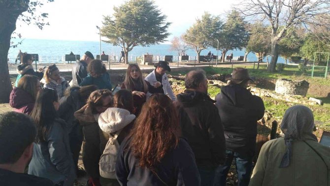 Turist Rehberleri Burhaniye’ye Hayran Kaldı