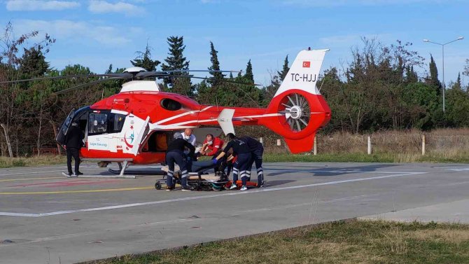 Şantiyede Kalp Krizi Geçiren Şahıs Ambulans Helikopterle Hastaneye Yetiştirildi