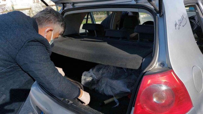 Polisin Şüphe Üzerinde Durdurduğu Araçtan Uyuşturucu Çıktı