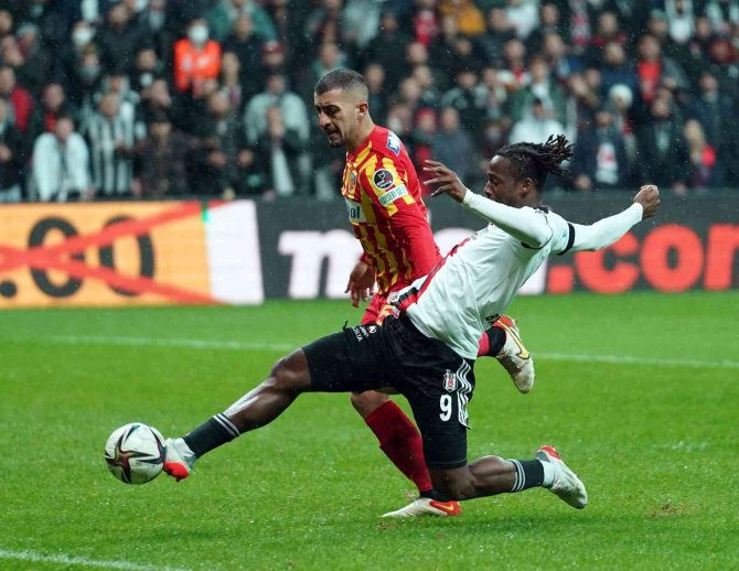 Spor Toto Süper Lig: Beşiktaş: 4 - Kayserispor: 2 (Maç Sonucu)