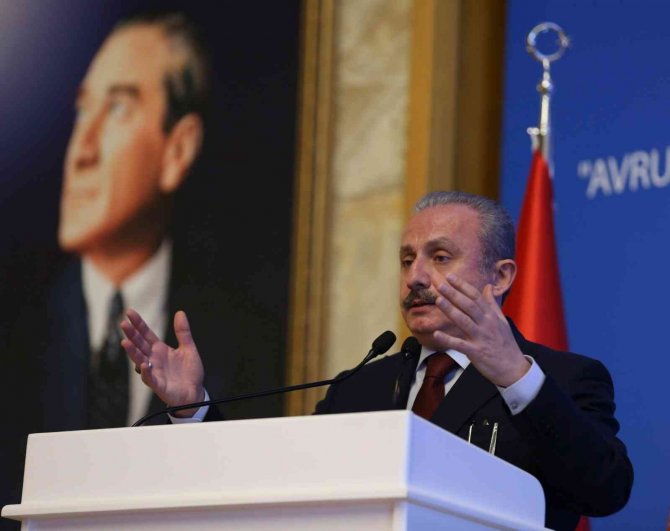 Avrupa’da İ̇slamofobi: “Problemler, Yaklaşımlar, Çözümler” Paneli