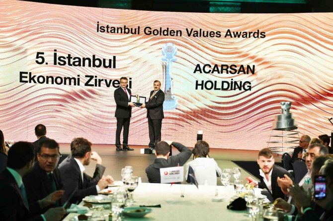 Acarsan Holding Ekonomi Zirvesinden Ödülle Döndü