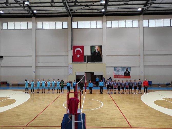 Afyonkarahisar’ın Sevilen Voleybol Hakemi Yaşam Mücadelesini Kaybetti