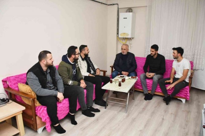 Keskin, Üniversite Öğrencisi Gençlerin Evine Misafir Oldu