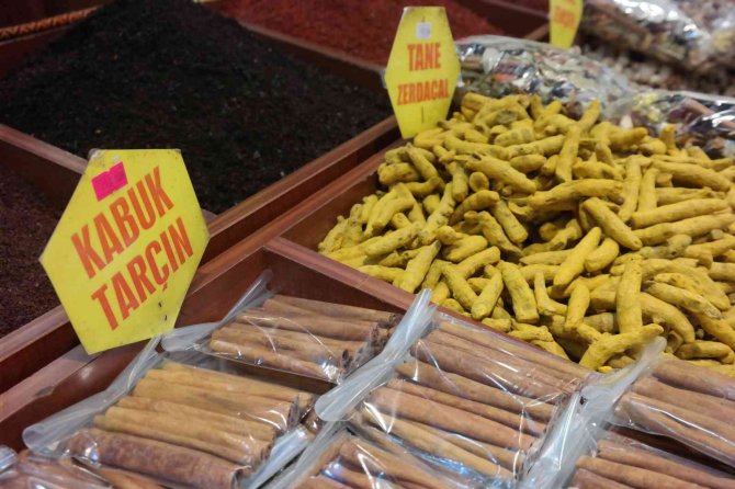 Ürünlerinin Yüzde 60’ı İthal Olan Aktarlarda Fiyatlar Uçtu
