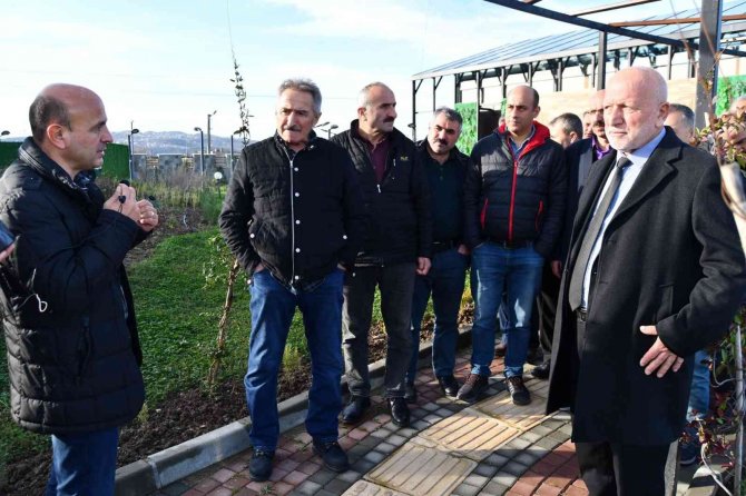 Oral: “Bizim Sevdamız Altınova”