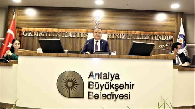 Başkan Böcek’ten Ucuz Ekmek Müjdesi