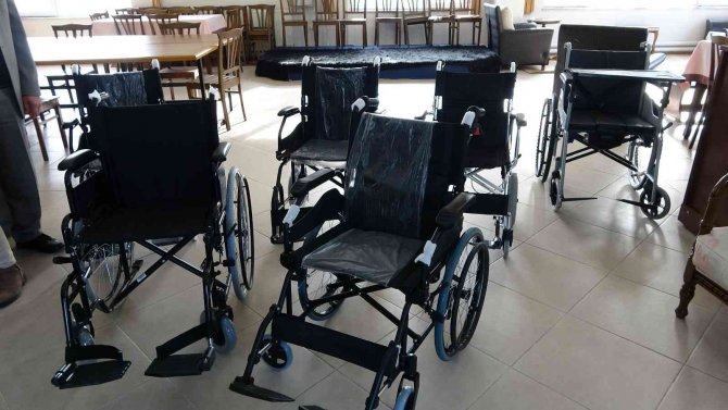 Türk Kadınlar Birliği’nden Engellilere 6 Adet Tekerlekli Sandalye