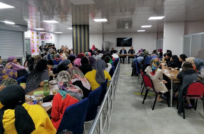 Başkan Pekmezci Öğrencilerle Buluştu