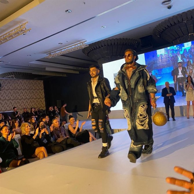 Çakü “Geleceğin Moda Tasarımcıları” Yarışmasında Zirvede