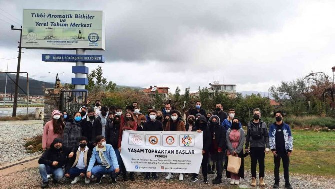 Denizlili Öğrenciler Muğla Yerel Tohum Merkezi’ni Ziyaret Etti