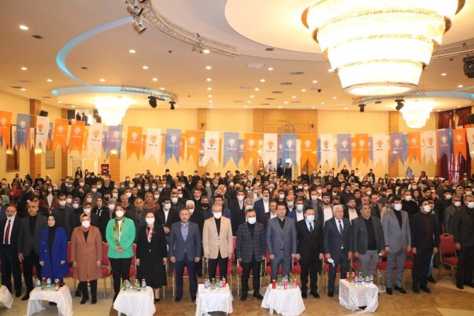 Ak Parti Bağlar İ̇lçe Danışma Meclisi Toplantısı Yapıldı