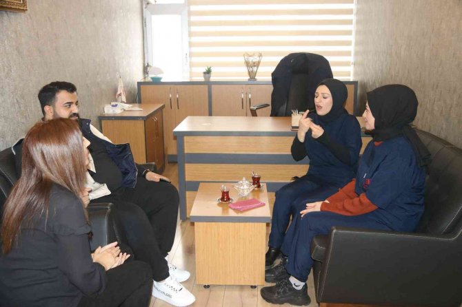 Genç Ceo Kimsenin Tercih Etmediği Bireyleri İş Hayatına Kazandırdı