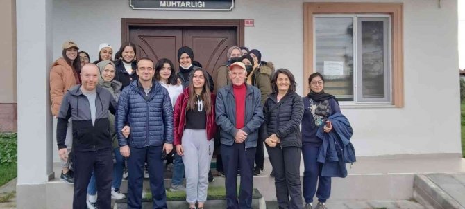 Gençler Kent Ormanında Yürüdü