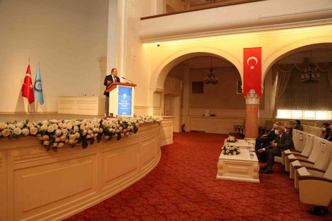 Bilim Kurulu Üyesi Prof. Dr. İ̇lhan: "Türkiye’de Toplumun Üçte Biri Aktif Tütün Kullanıcısı"