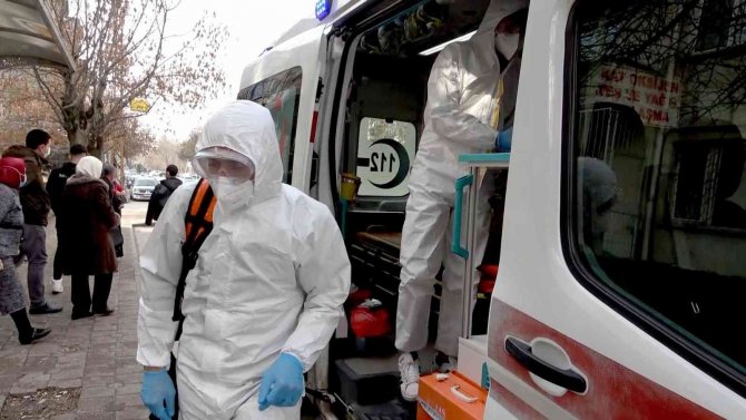 Köyden Merkeze Gitmek İçin Hasta Numarası Yapıp Ambulans Çağırmışlar