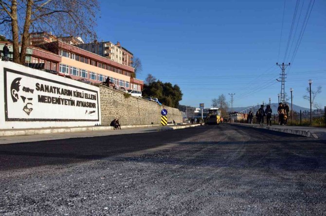 Alaplı’da Pazaryeri Yolu Asfaltlandı