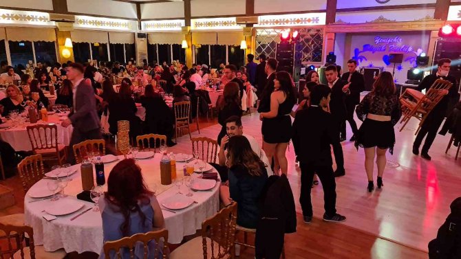 Kbü’li Öğrenciler 6. Hi̇t Buluşmasında Bir Araya Geldi