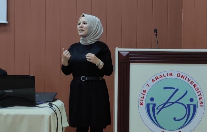 Üniversitede “Bağımlılıkta Aile Rolleri” Başlıklı Konferans