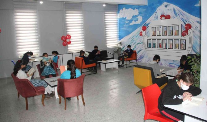 Ağrı, 554 Okula Kütüphane Kurarak Ülke Genelinde Birinci Oldu