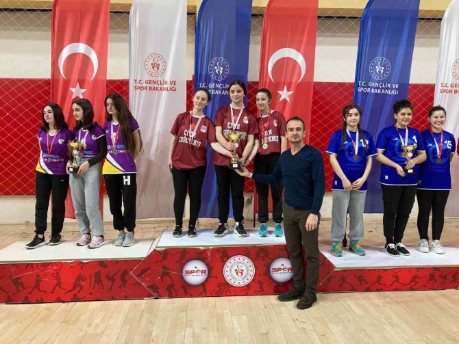 Masa Tenisi Gençler Şampiyonları Belli Oldu