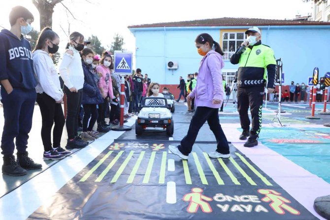 Çarşamba’da Çocuklara Trafik Eğitimi