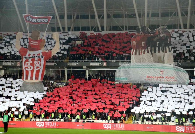 Sivasspor Taraftarından Muhteşem Koreografi!
