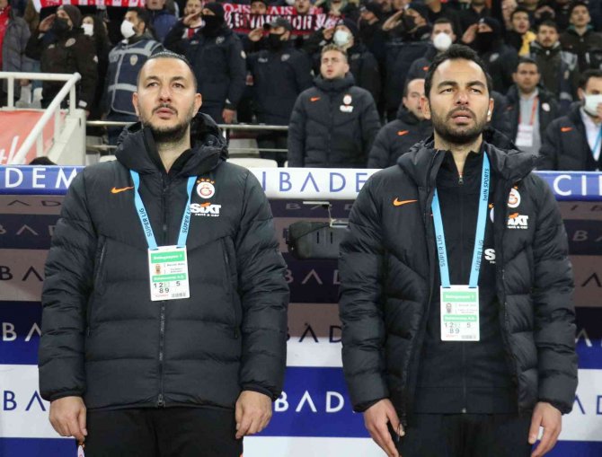 Spor Toto Süper Lig: D.g. Sivasspor: 0 - Galatasaray: 0 (İ̇lk Yarı)