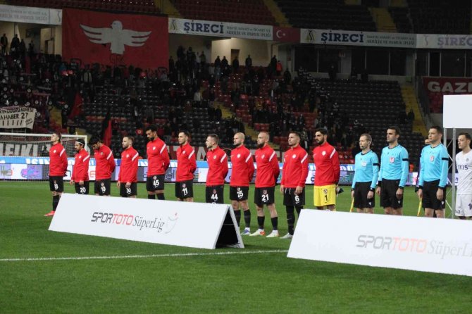 Spor Toto Süper Lig: Gaziantep : 1- Fenerbahçe: 0 (Maç Devam Ediyor)