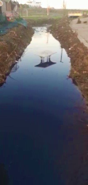 Simsiyah Akan Derenin Marmara’ya Aktığı Anlar Görüntülendi