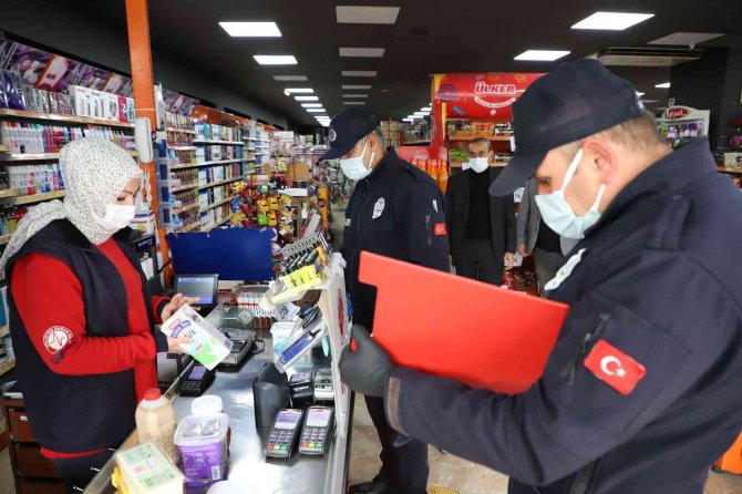 Tokat’ta Zincir Marketlerde "Fiyat Etiketi" Denetimi