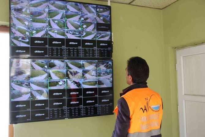 Van Büyükşehir Belediyesi Daha Güvenli Parklar İçin Harekete Geçti