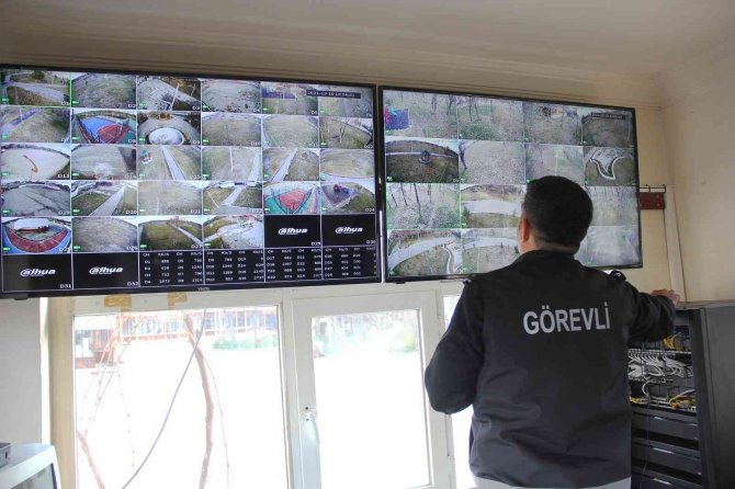 Van Büyükşehir Belediyesi Daha Güvenli Parklar İçin Harekete Geçti