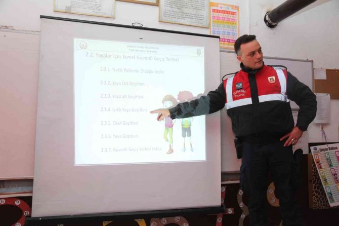 Jandarmadan Öğrencilere Trafik Eğitimi
