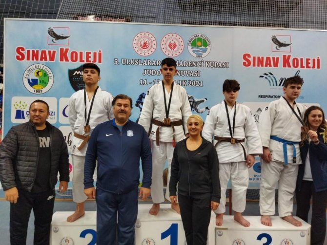 Uluslararası Madenci Kupası’nda Yunusemre Belediyespor Damga Vurdu