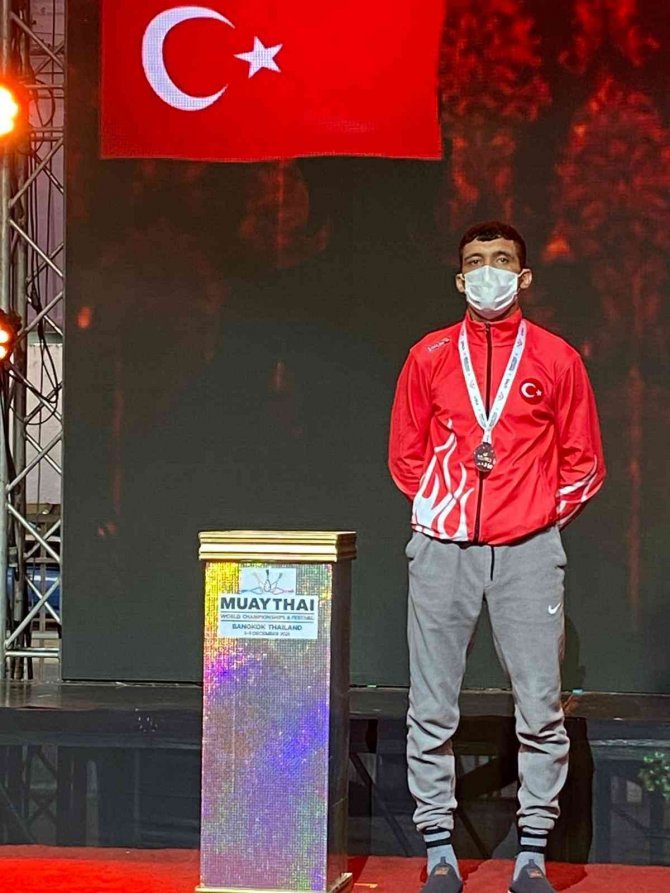 Muaythai’de Kayseri’ye İki Dünya İkinciliği