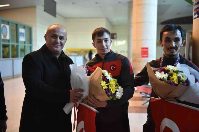 Büyükşehir Spor Kulüpleri Başarıya Doymuyor
