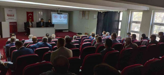 Gercüş’te Muhtarlara Maks Eğitimi Verildi