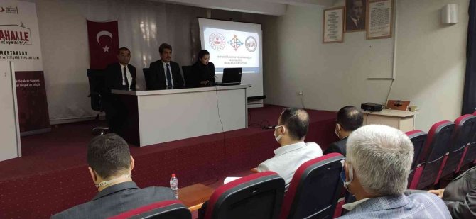 Gercüş’te Muhtarlara Maks Eğitimi Verildi