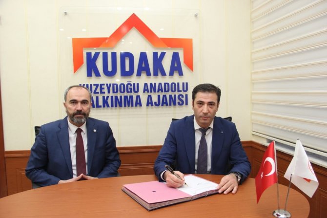 Bayburt Üniversitesinden Arıcılığı Geliştirecek Proje