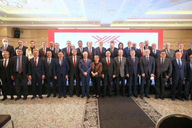 Erü Yeniden ’Araştırma Üniversitesi’ Oldu