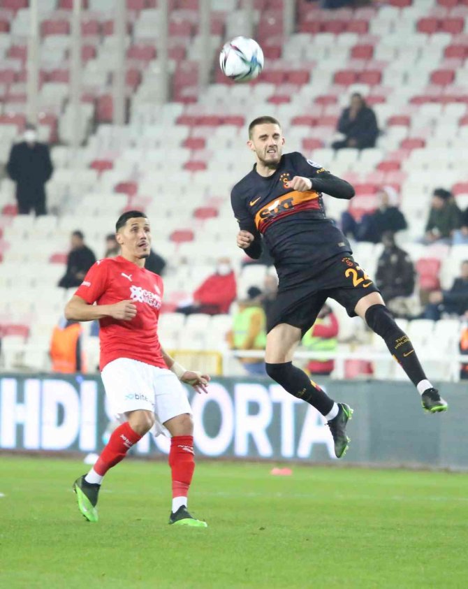 Sivasspor, Galatasaray’ı 935 Gün Sonra Yendi!