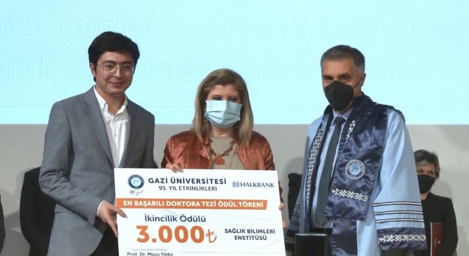 Gazi Üniversitesi, En Başarılı Doktora Tezlerini Ödüllendirdi