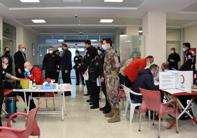 Giresun Emniyet Müdürlüğünden Kan Bağışı