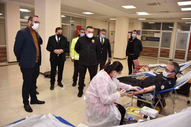 Giresun Emniyet Müdürlüğünden Kan Bağışı