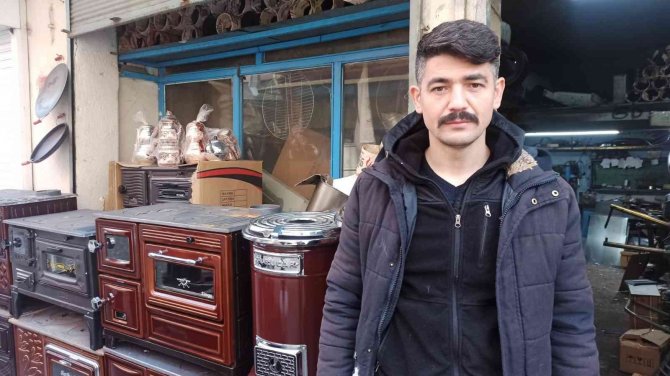 Soba Satıcıları Geçen Yılı Arıyor
