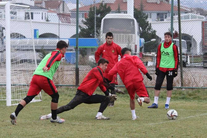 Eskişehirspor, Ankara Demirspor Maçına Hazırlanıyor