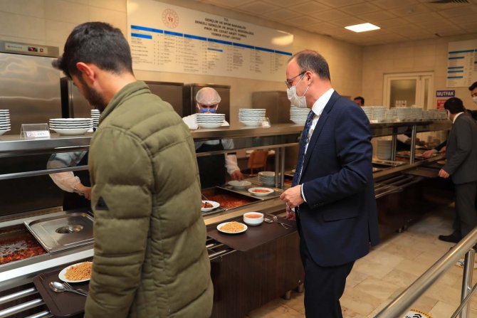 Başkan Örki Üniversiteli Gençlere Önemli Tavsiyelerde Bulundu